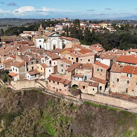 L'Angolo Del Barbacane Terricciola Exterior photo